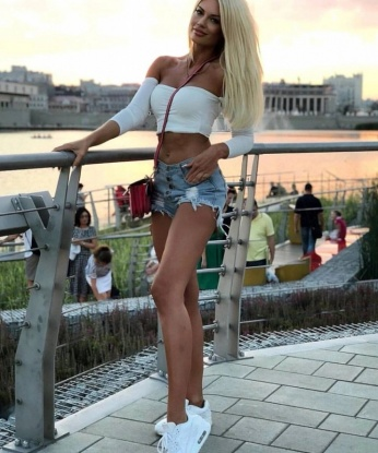 Анкета проститутки Ларюша - город Украинка, 23 года, №11943